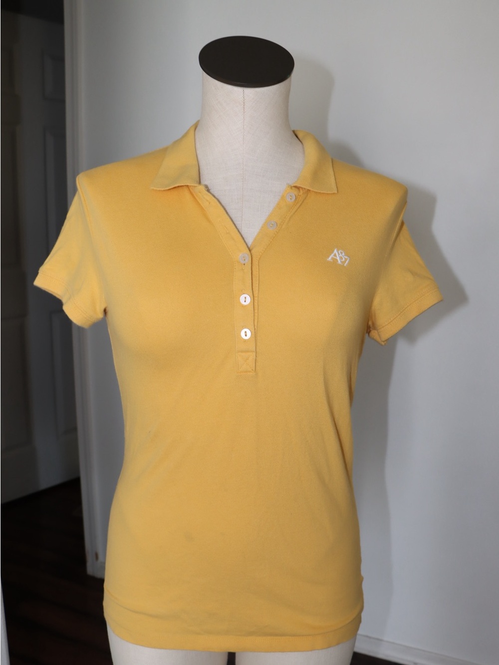 Aeropostale Yellow Short Sleeve Polo Tee